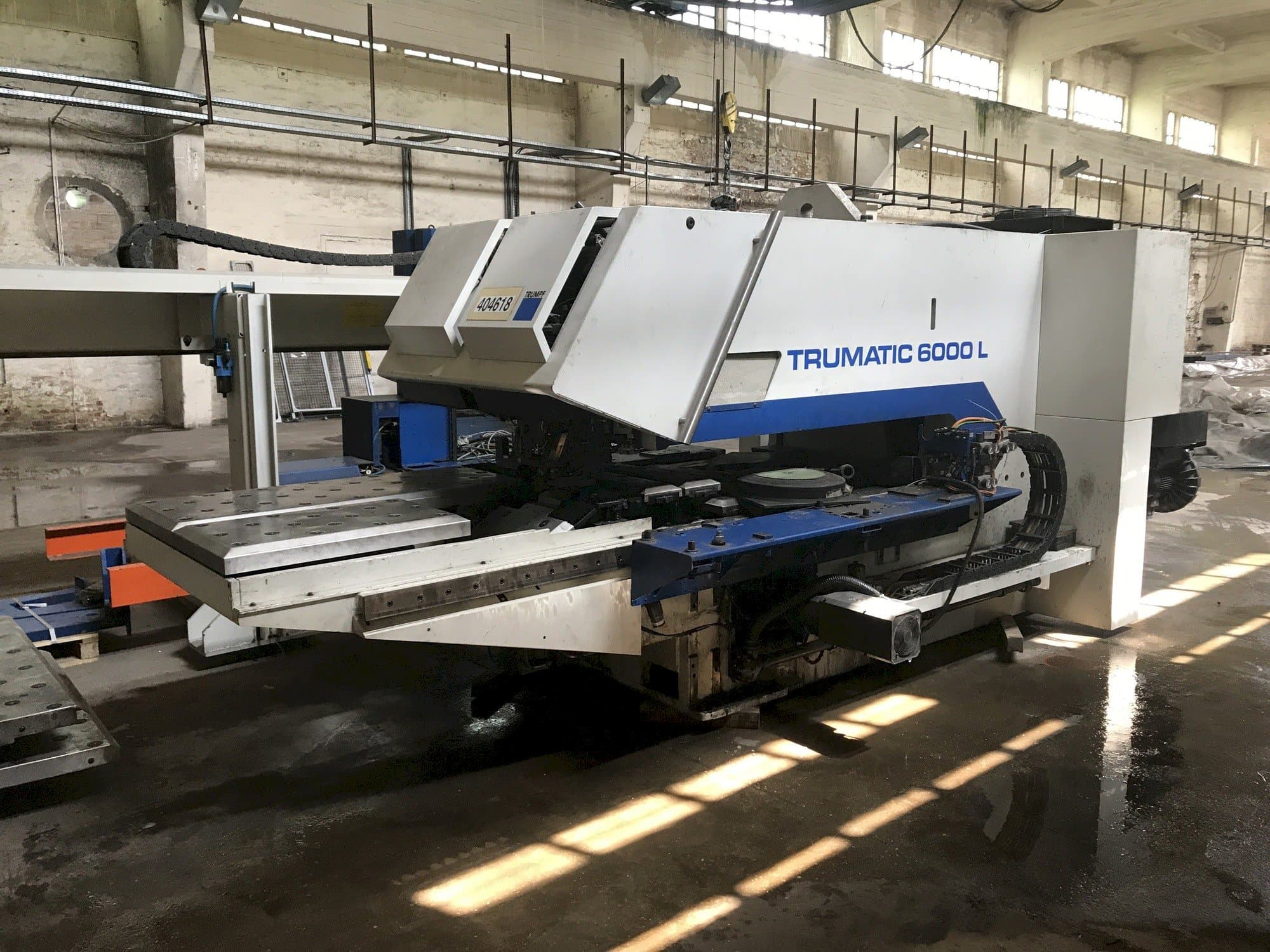 Trumpf TRUMATIC 6000 L (2002) Mašinos vaizdas iš priekio