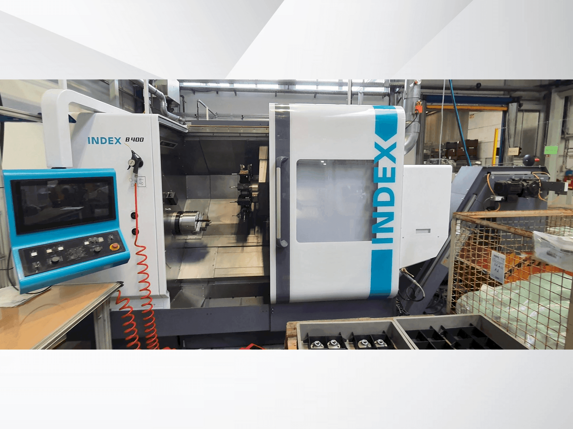 Index B400 Mašinos vaizdas iš priekio