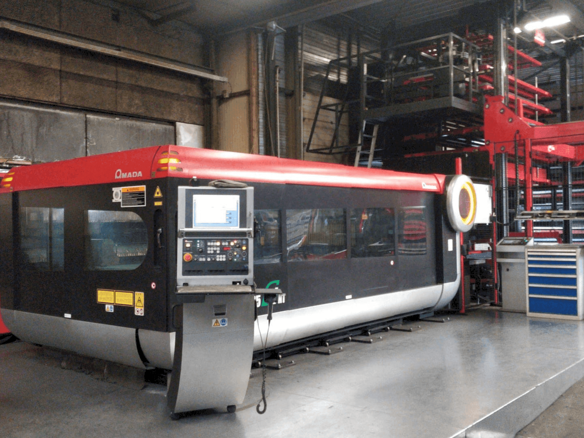 AMADA LC-3015F1NT 4kW CO2 Mašinos vaizdas iš priekio