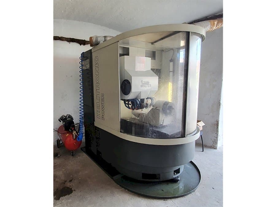 Walter Helitronic Power Mašinos vaizdas iš priekio