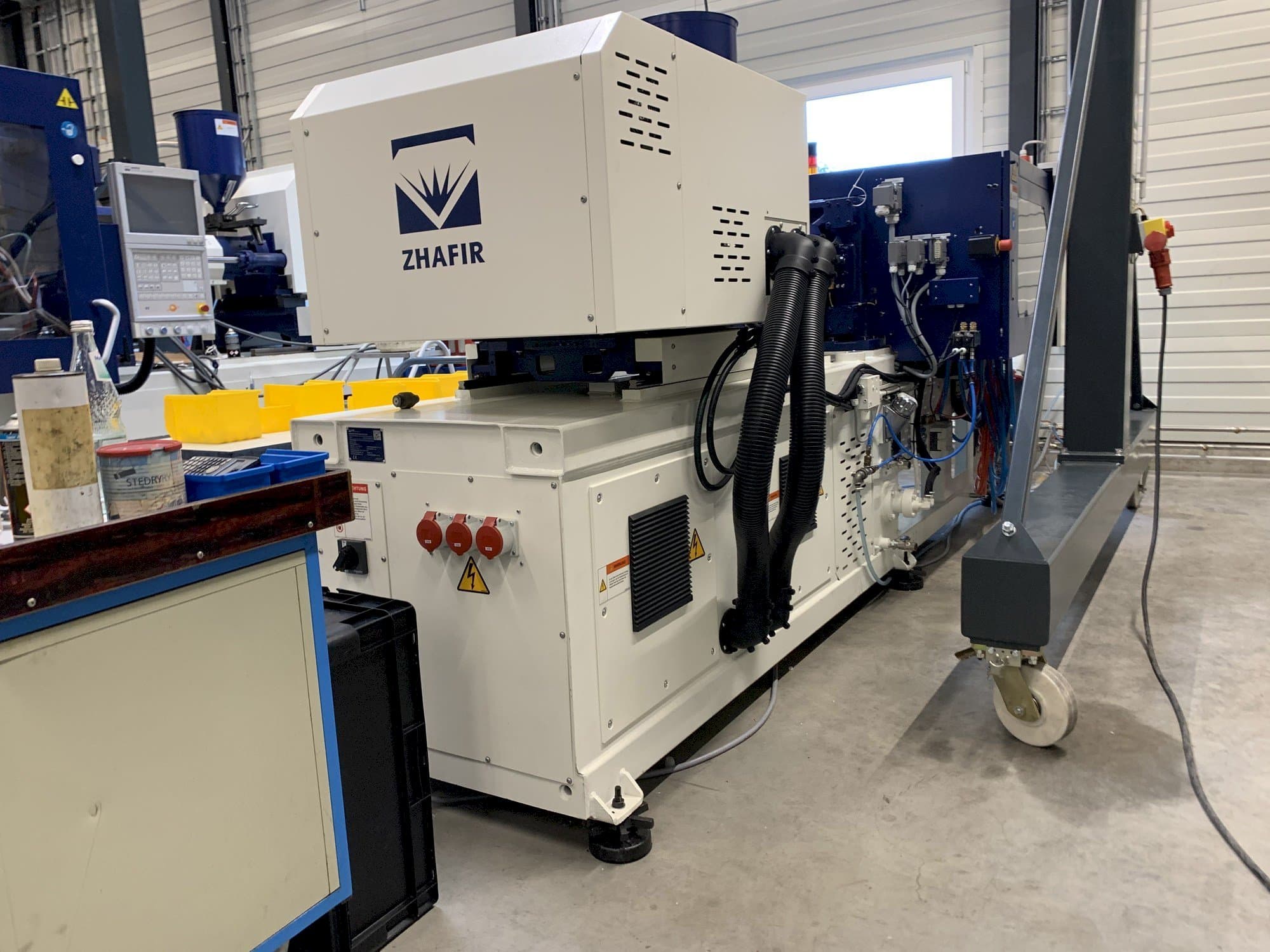 ZHAFIR ZERES 600 Haitian Mašinos vaizdas iš kairės pusės