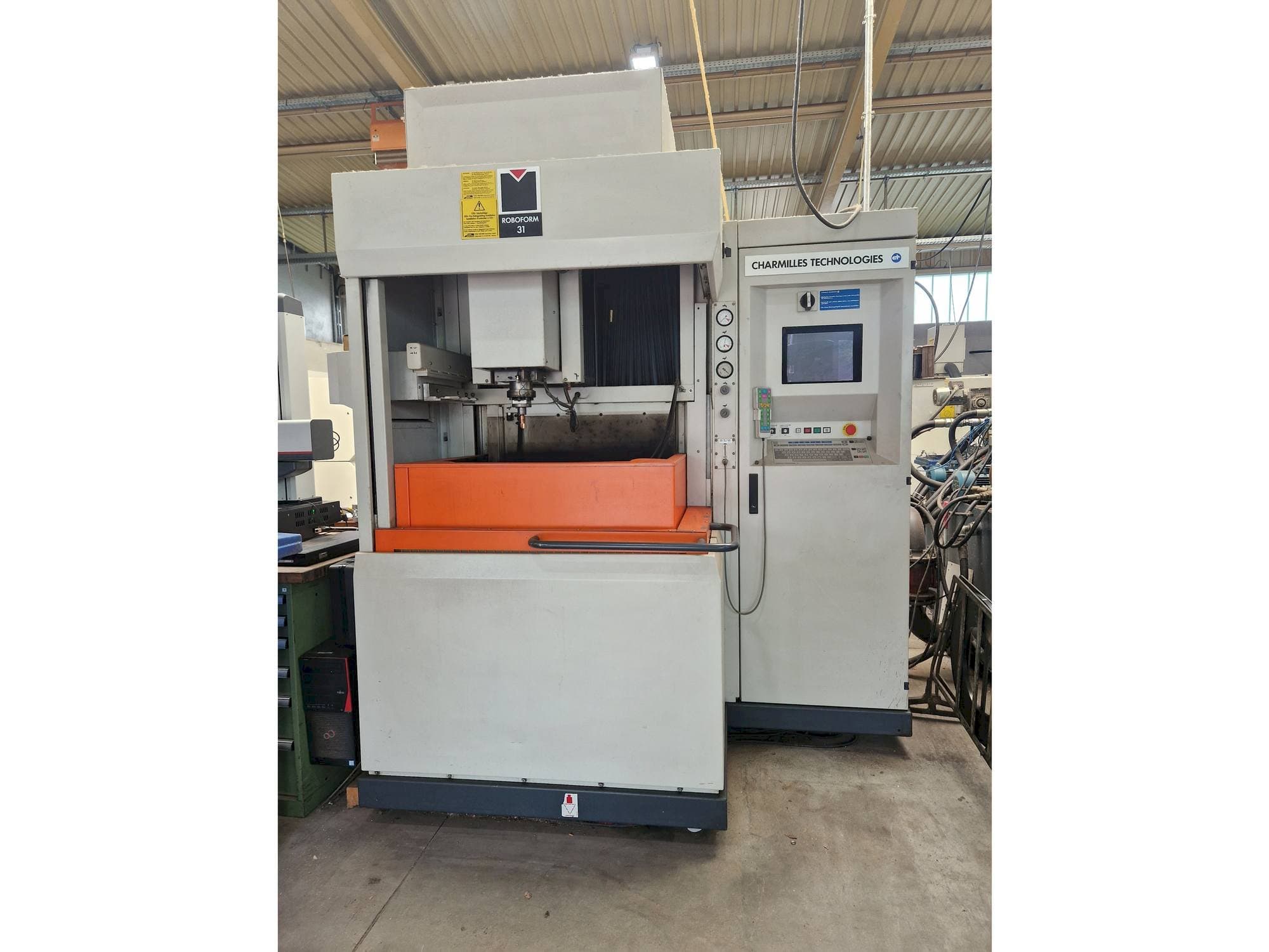CHARMILLES Roboform 31 Mašinos vaizdas iš priekio