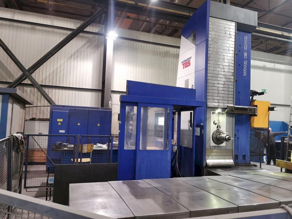 TOS VARNSDORF WHQ 13 CNC Mašinos vaizdas iš priekio