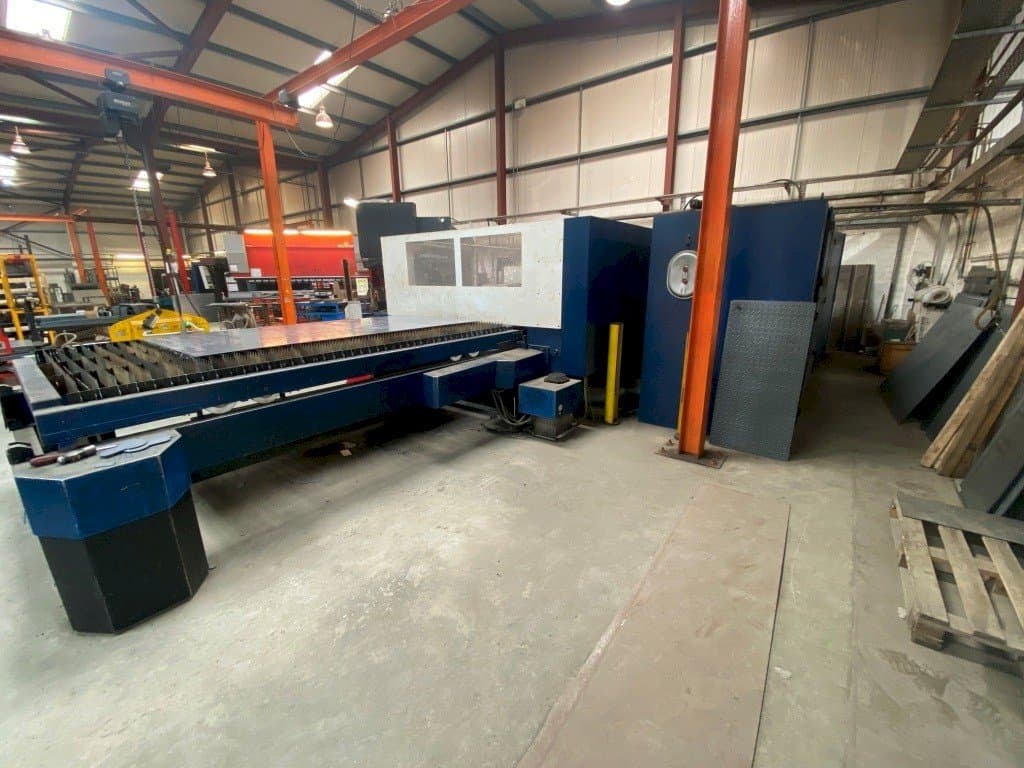Trumpf TRUMATIC L3030 Mašinos vaizdas iš priekio