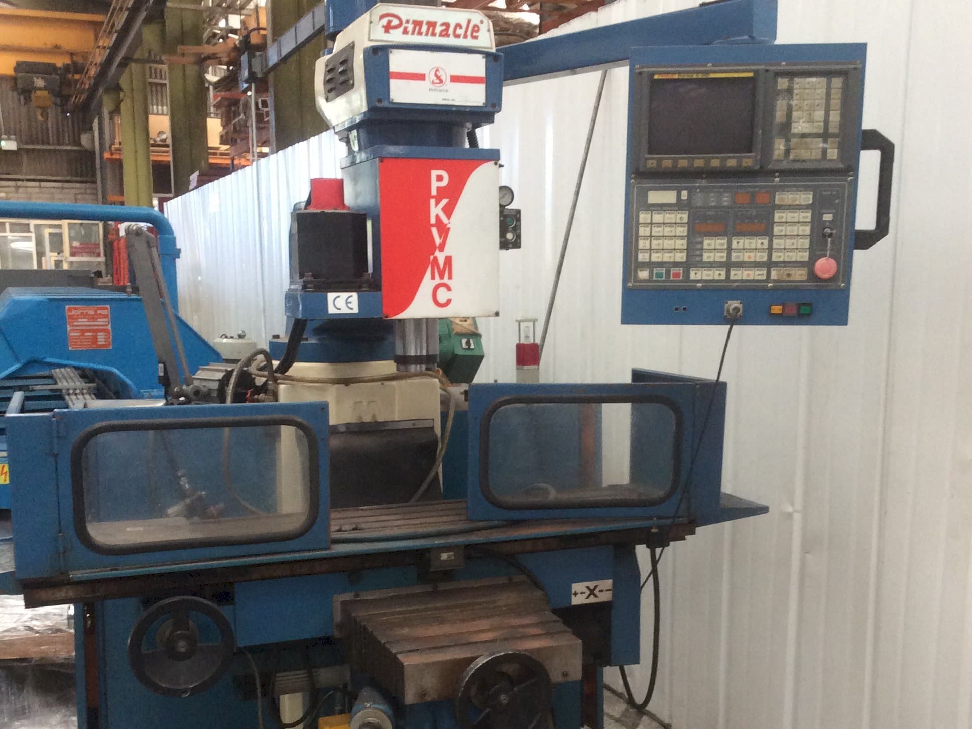 Pinnacle PKVMC Mašinos vaizdas iš priekio