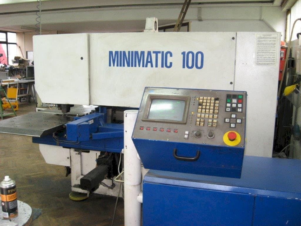 Trumpf Minimatic 100 Mašinos vaizdas iš priekio