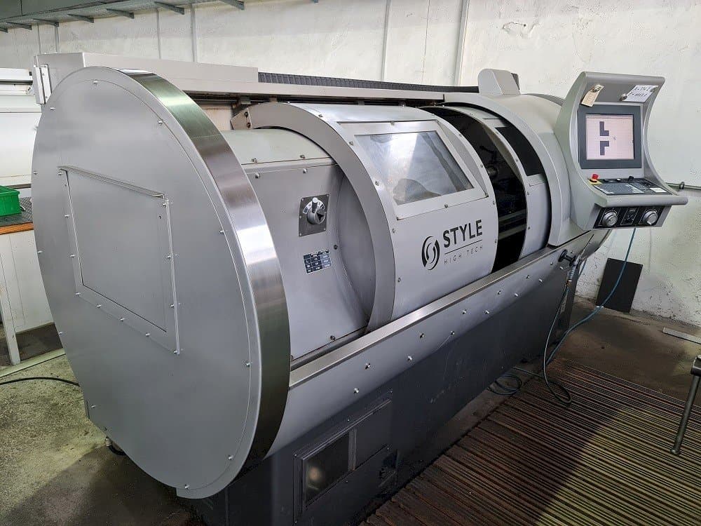 STYLE 510 X 1350 Mašinos vaizdas iš priekio