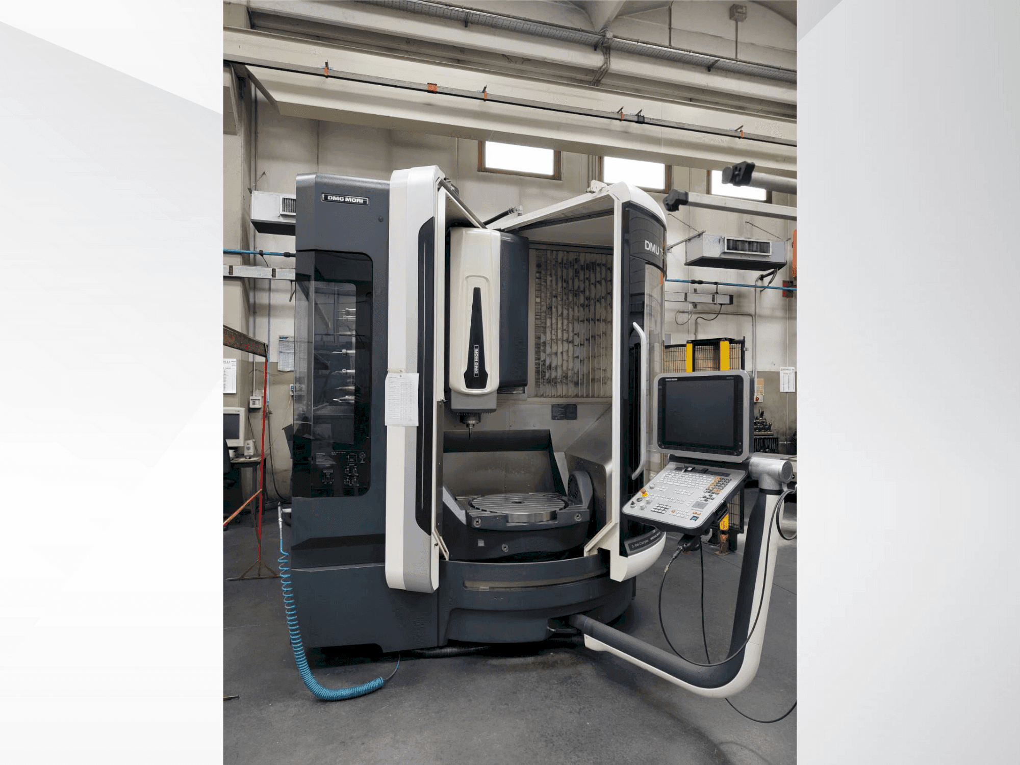 DMG MORI DMU 75 Monoblock Mašinos vaizdas iš priekio