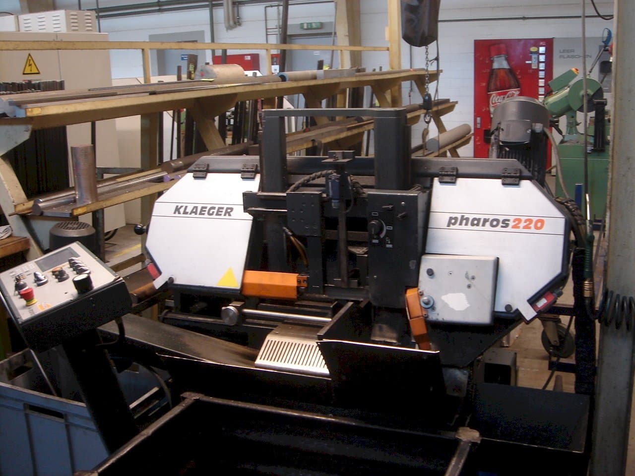 Klaeger Pharos 220 Mašinos vaizdas iš priekio
