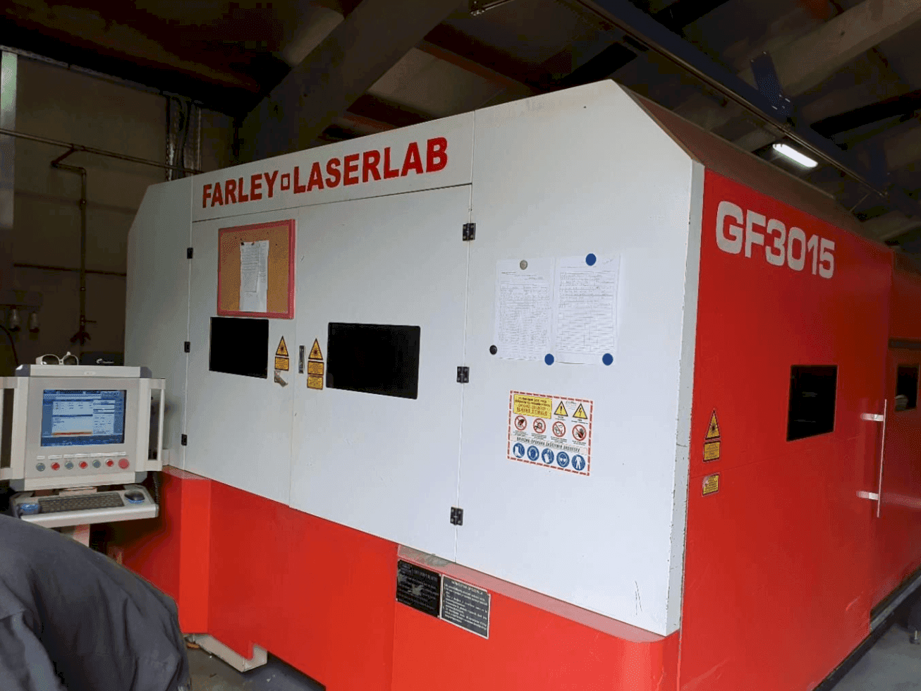 Farley Laserlab Ht Gf 3015 Fiber Mašinos vaizdas iš priekio