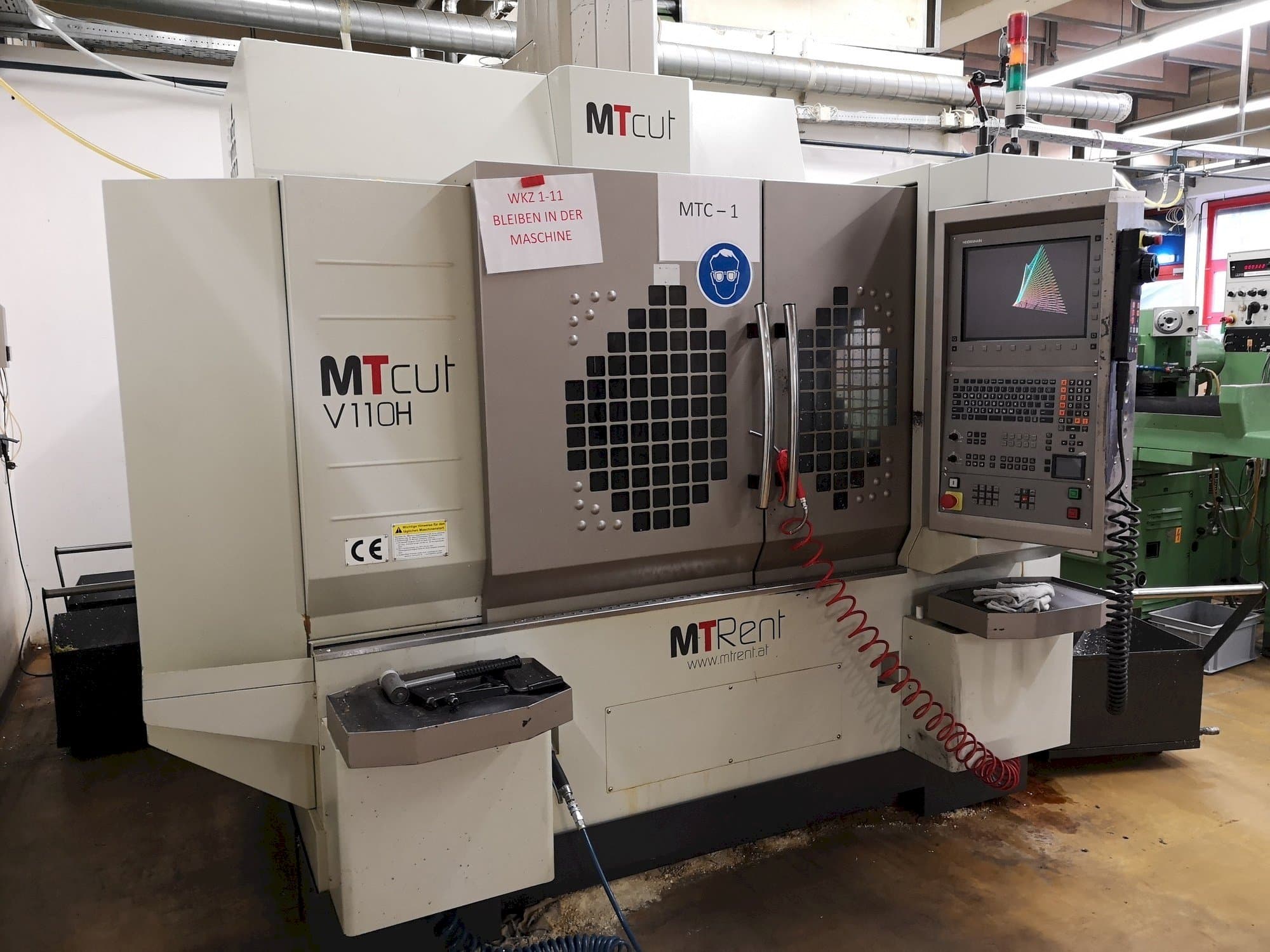 MT Cut V110H Mašinos vaizdas iš priekio