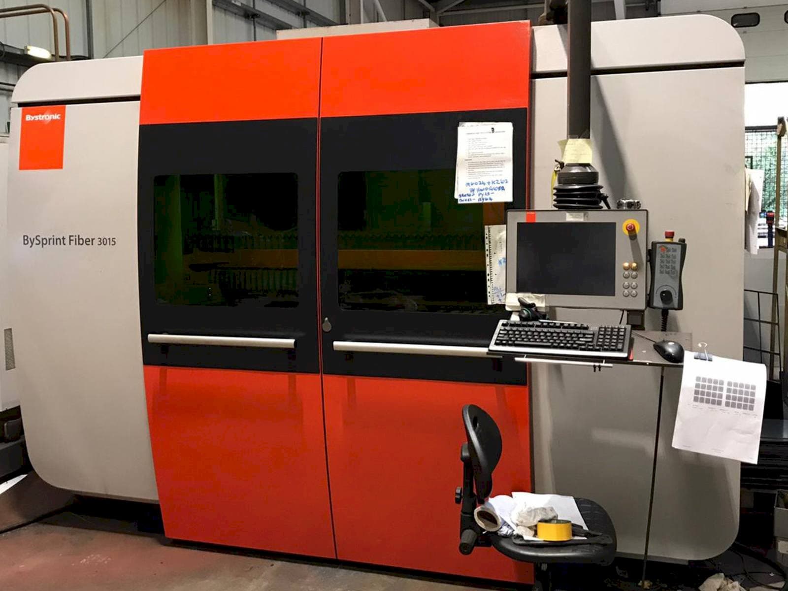 Bystronic BySprint Fiber 3015 Mašinos vaizdas iš priekio