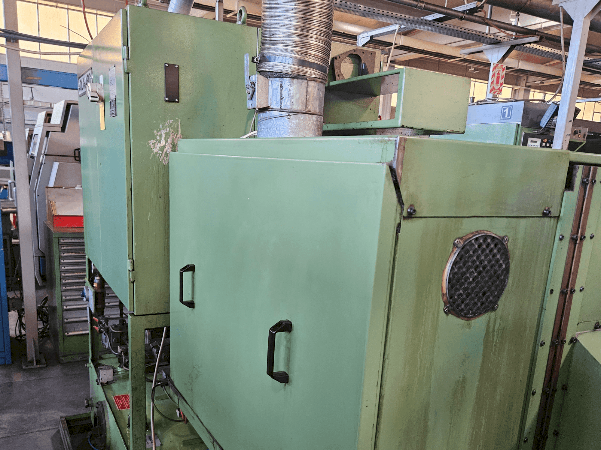 VOUMARD 203 C 31 Mašinos vaizdas iš priekio