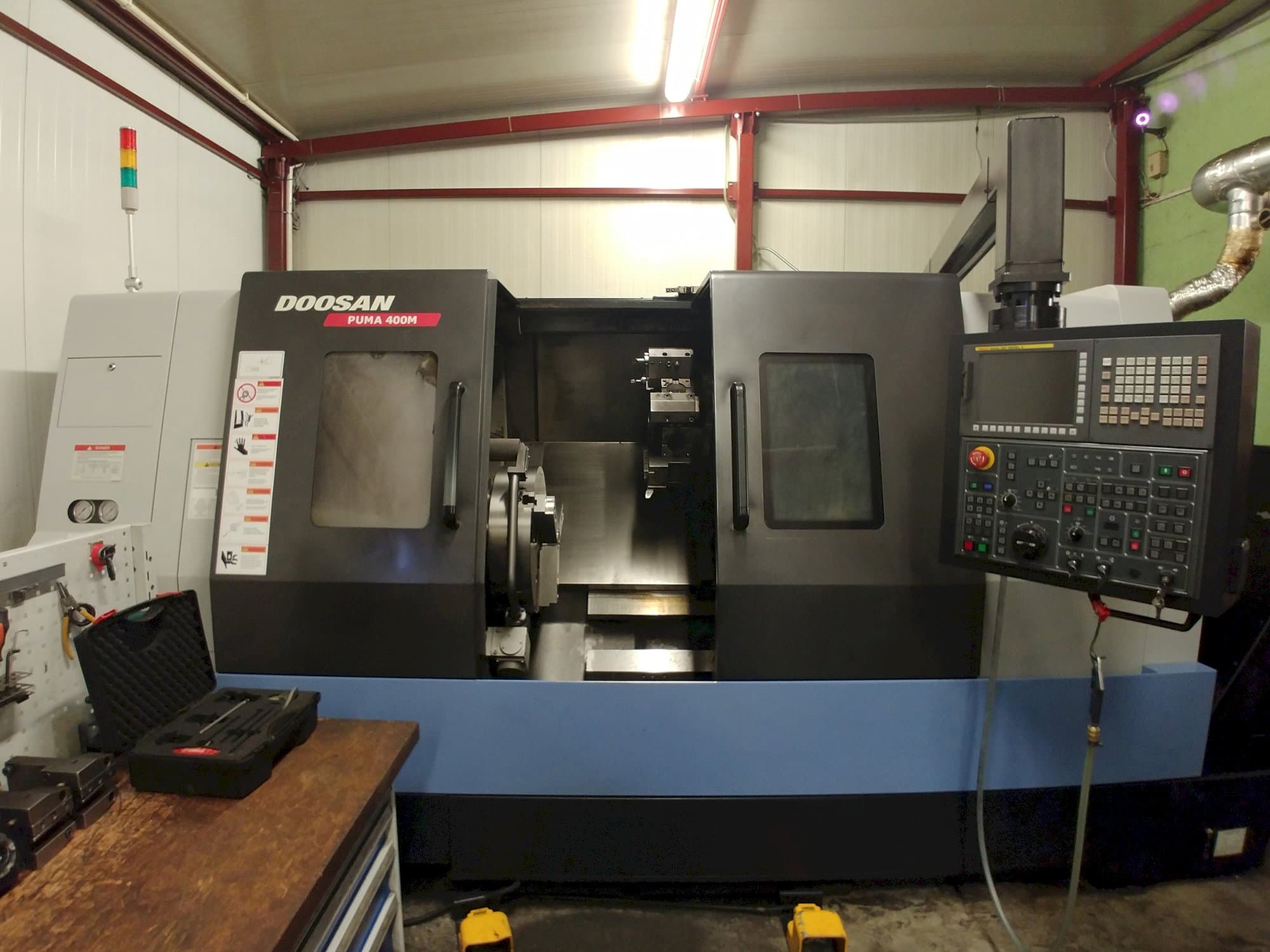 Doosan Puma 400MC Mašinos vaizdas iš priekio