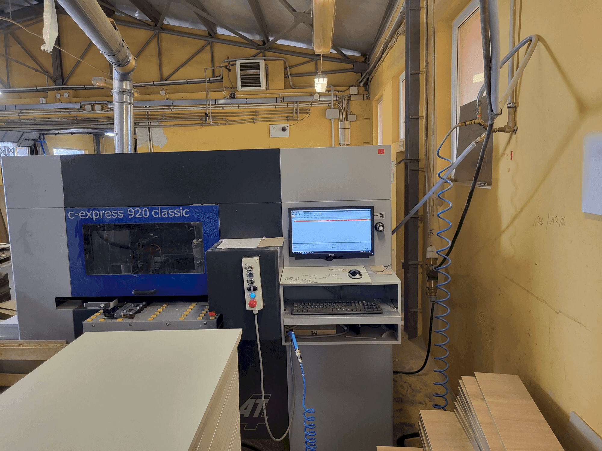 FELDER FORMAT 4 C-Express Classic Mašinos vaizdas iš priekio