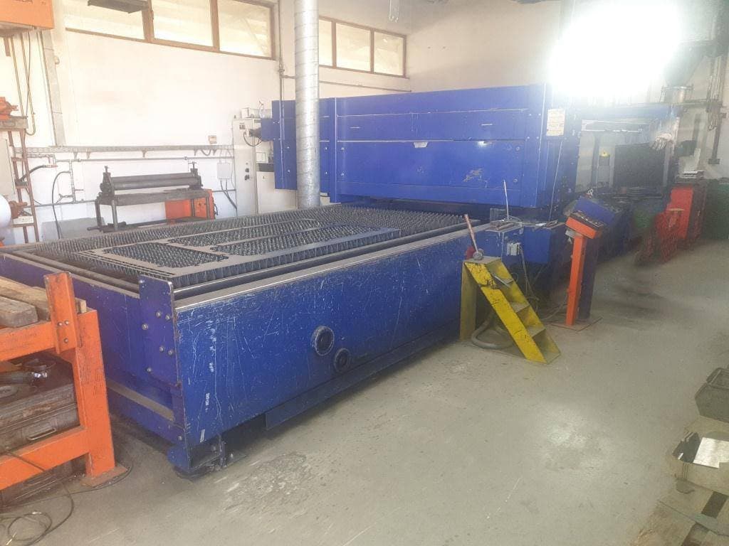 Bystronic ByStar 3015 Mašinos vaizdas iš priekio