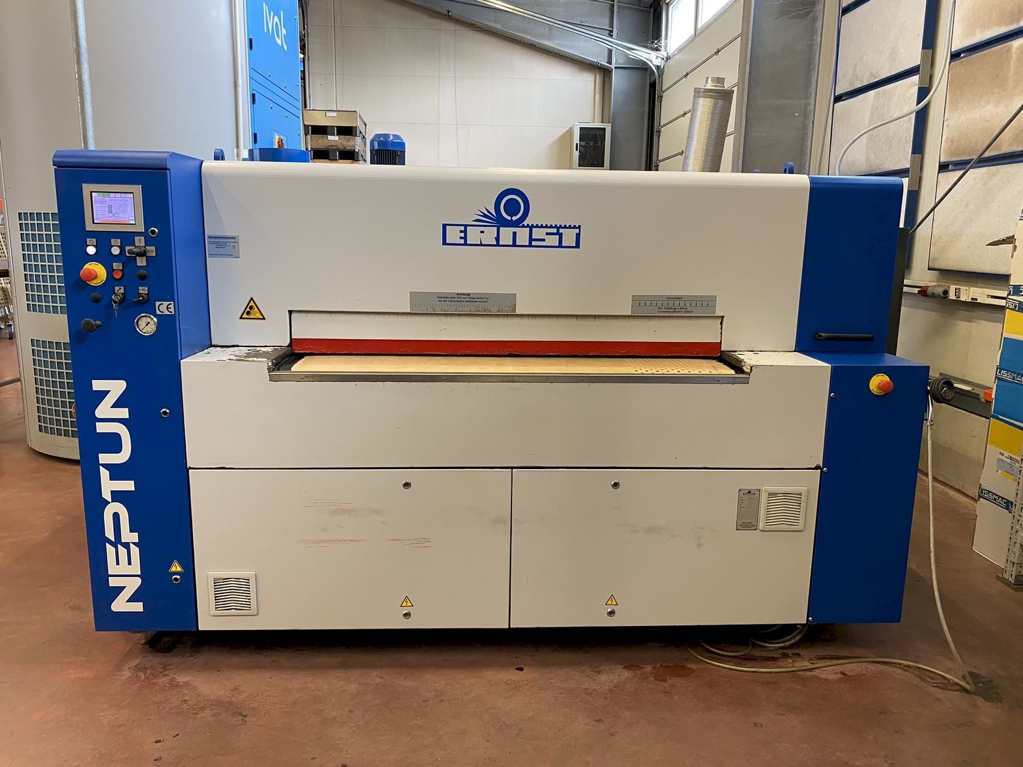 ERNST NEPTUN EB Mašinos vaizdas iš priekio