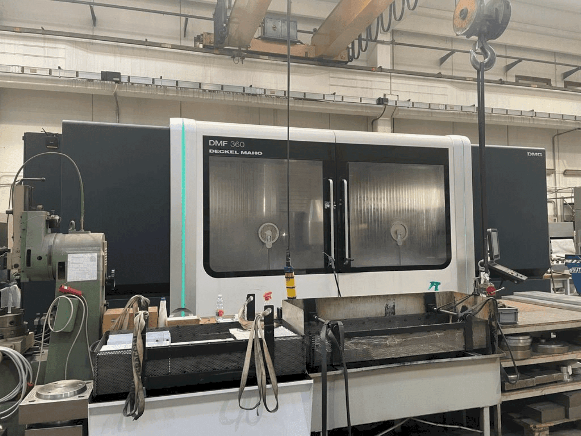 DMG DMF 360 Mašinos vaizdas iš priekio