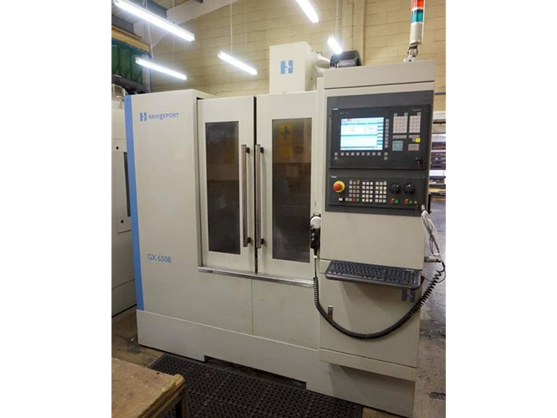 Bridgeport GX 650 B Mašinos vaizdas iš priekio