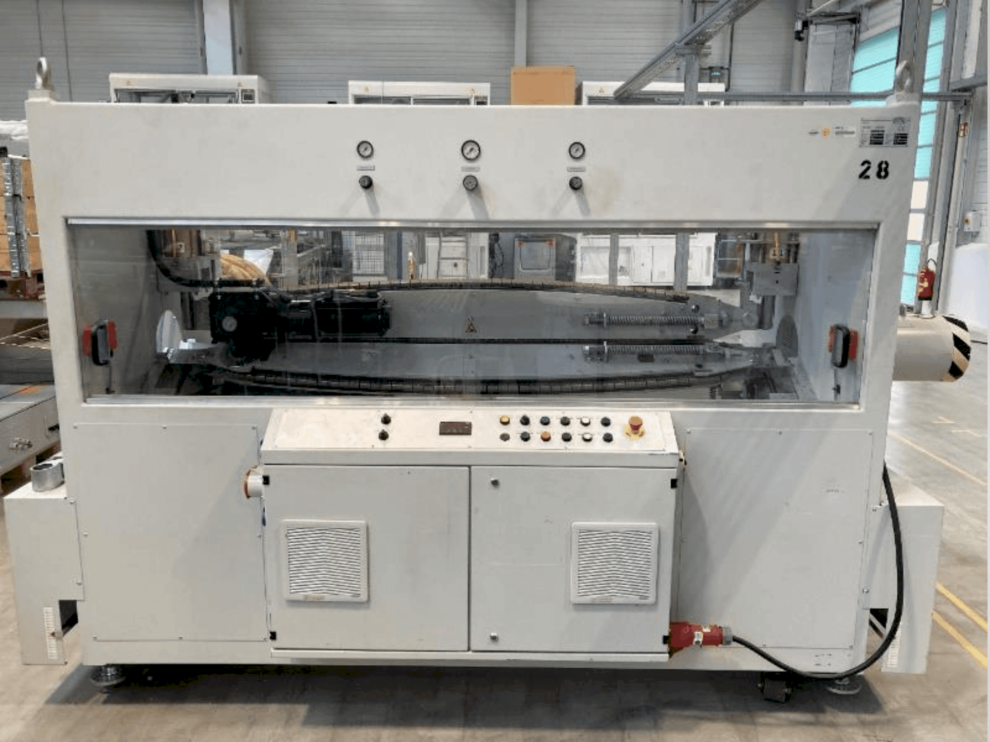 Krauss Maffei KM-RS 500 XS Mašinos vaizdas iš priekio