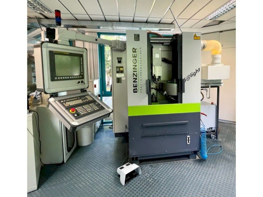 Benzinger 5@light Mašinos vaizdas iš priekio