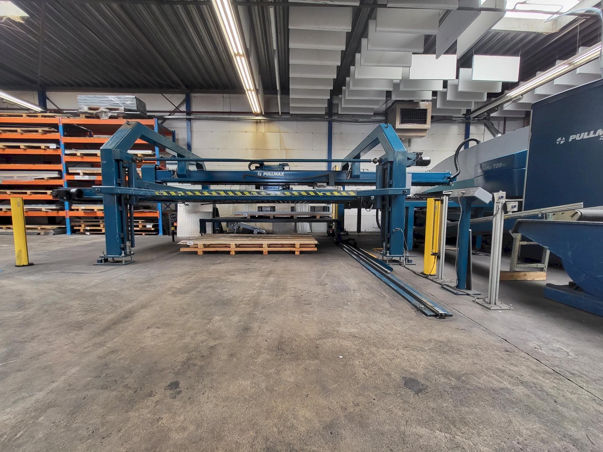 Pullmax 720 Mašinos vaizdas iš priekio