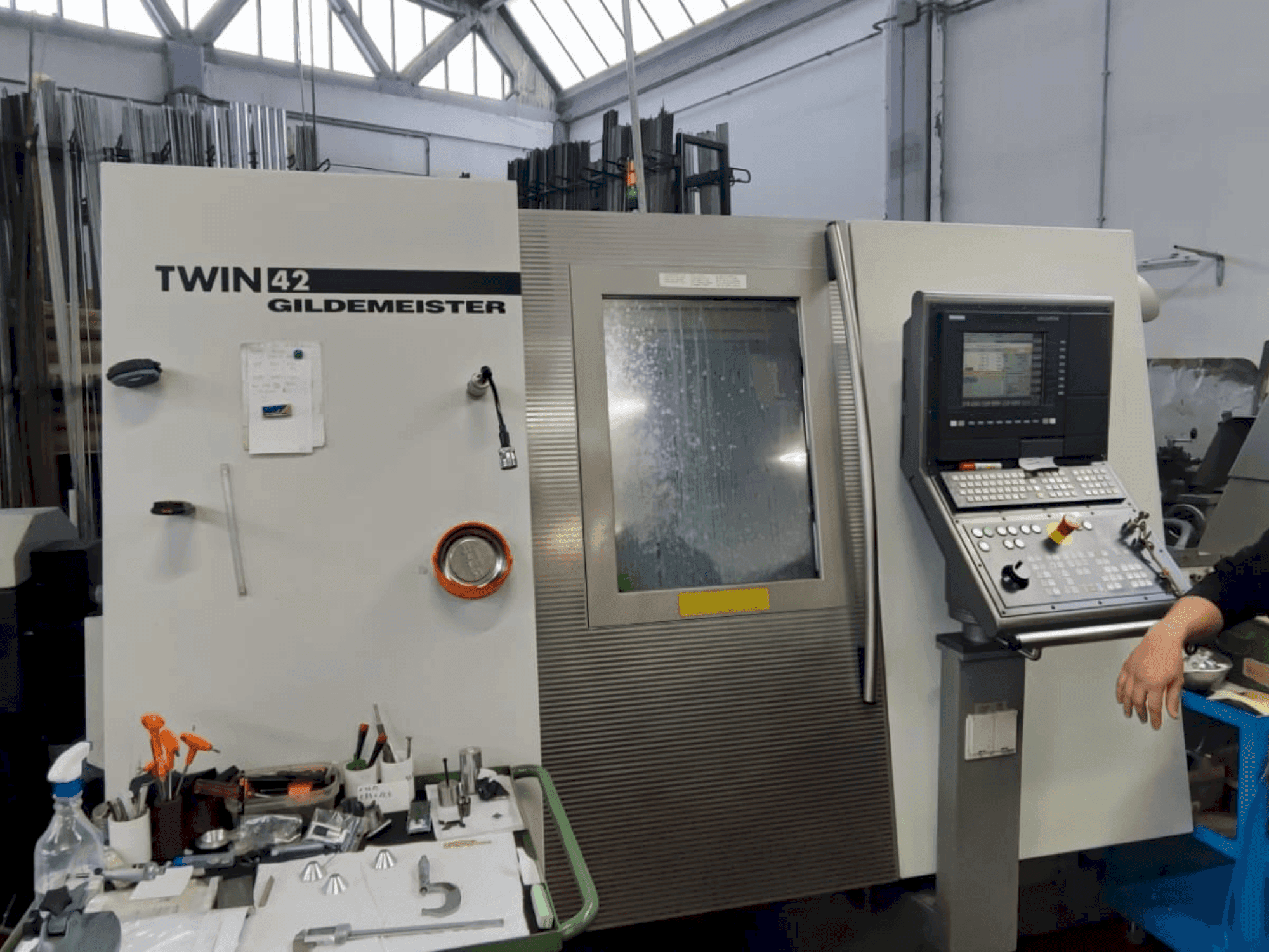 Gildemeister TWIN 42 Mašinos vaizdas iš priekio