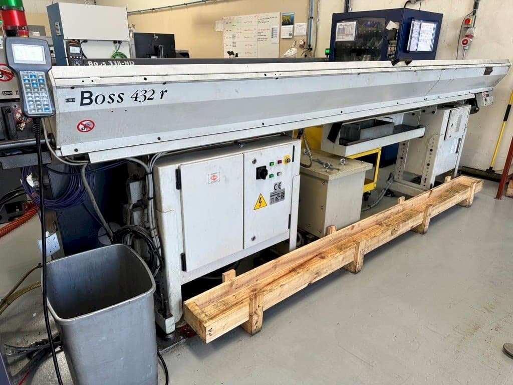 Citizen M-32 Mašinos kairės pusės vaizdas