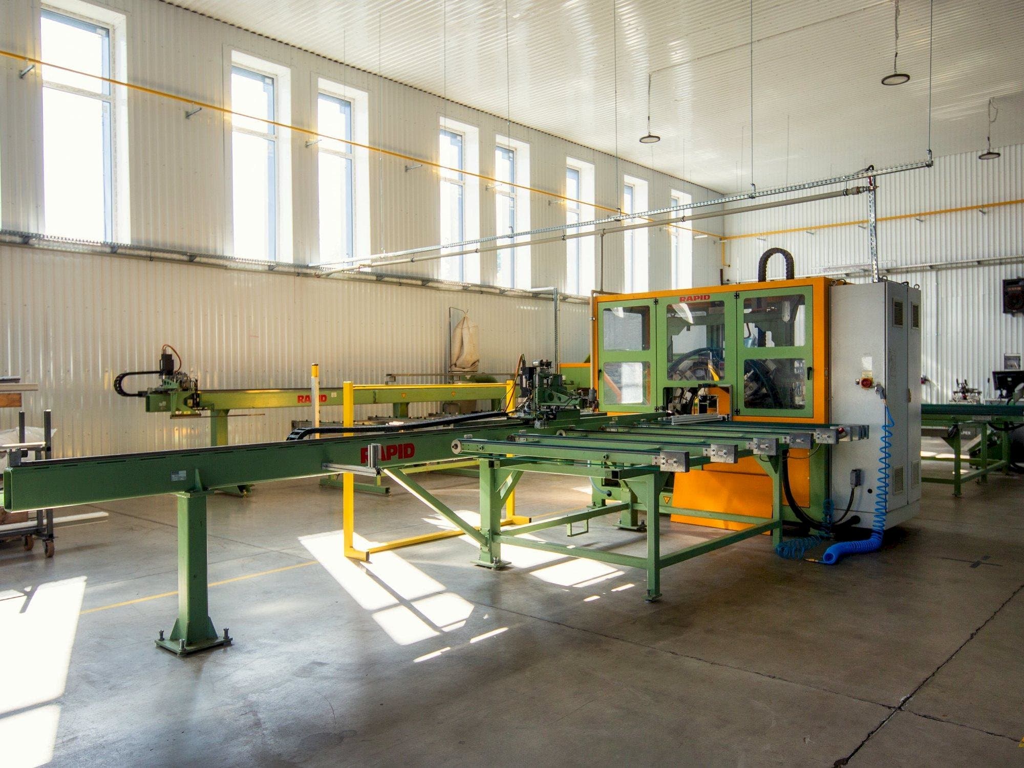 RAPID MFC EVOLUTION II Mašinos vaizdas iš priekio