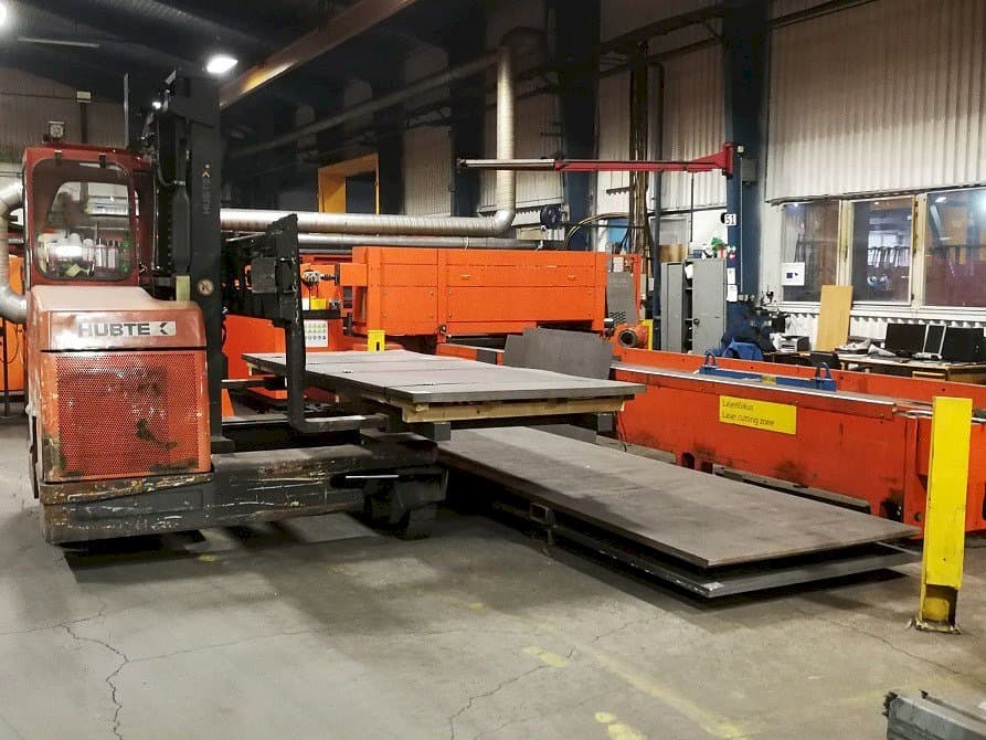 Bystronic ByStar 3015 Mašinos vaizdas iš priekio