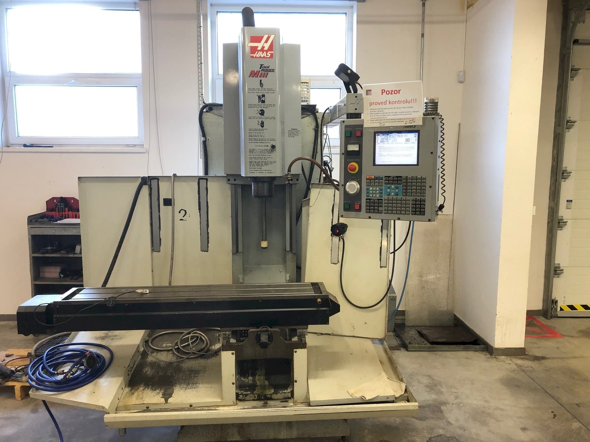 HAAS TM-2HE Mašinos vaizdas iš priekio