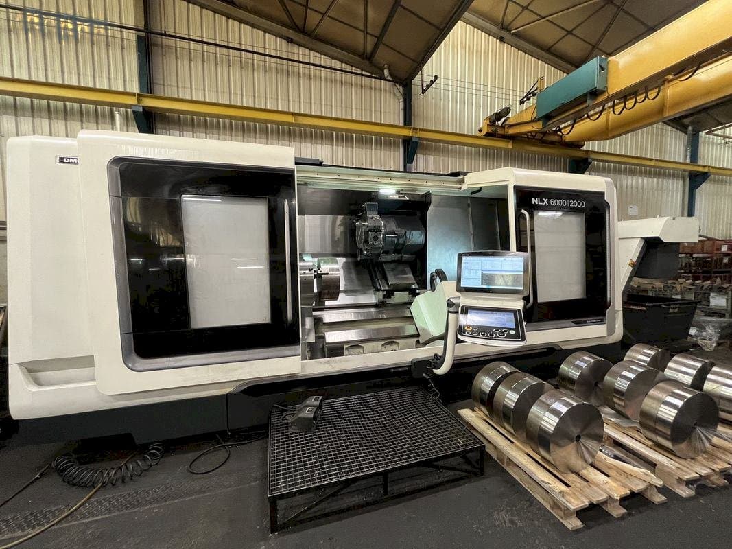 DMG MORI NLX 6000 | 2000 Mašinos vaizdas iš kairės pusės