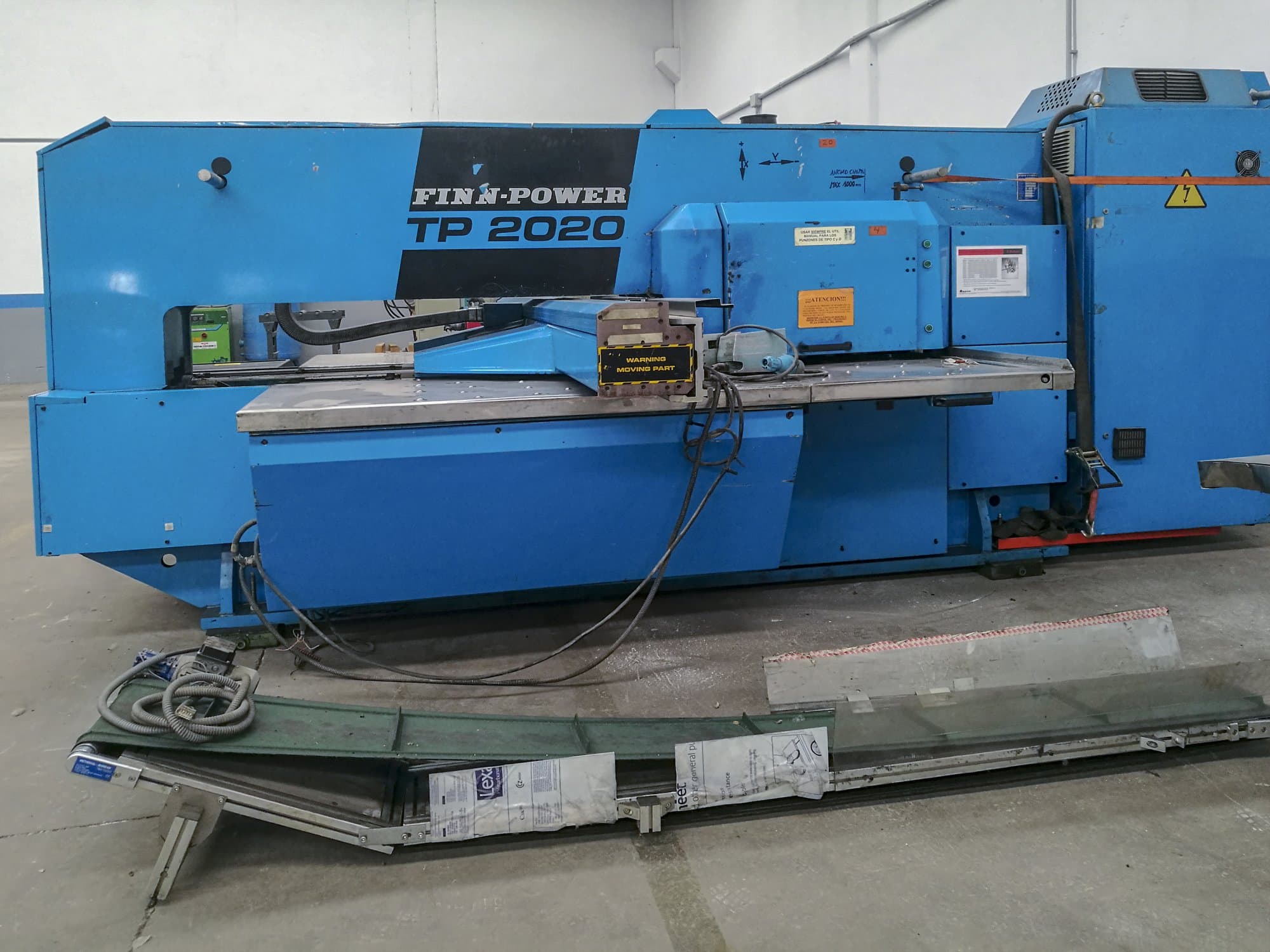 Finn-Power TP 2020 Mašinos vaizdas iš priekio