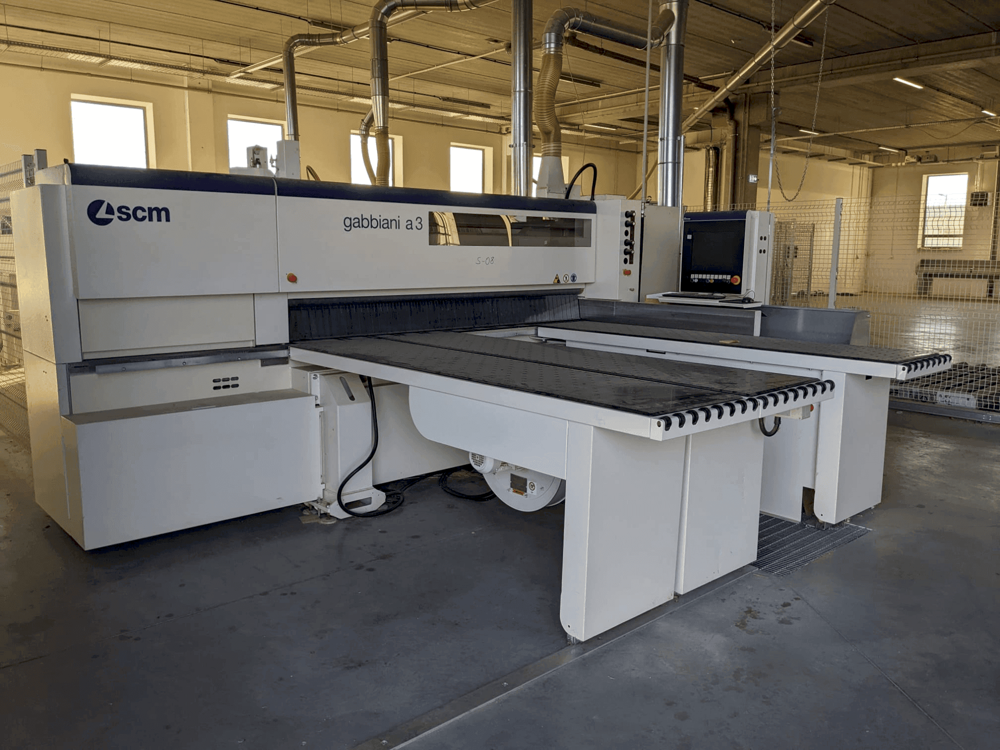 SCM Gabbiani A3 130 Mašinos vaizdas iš priekio