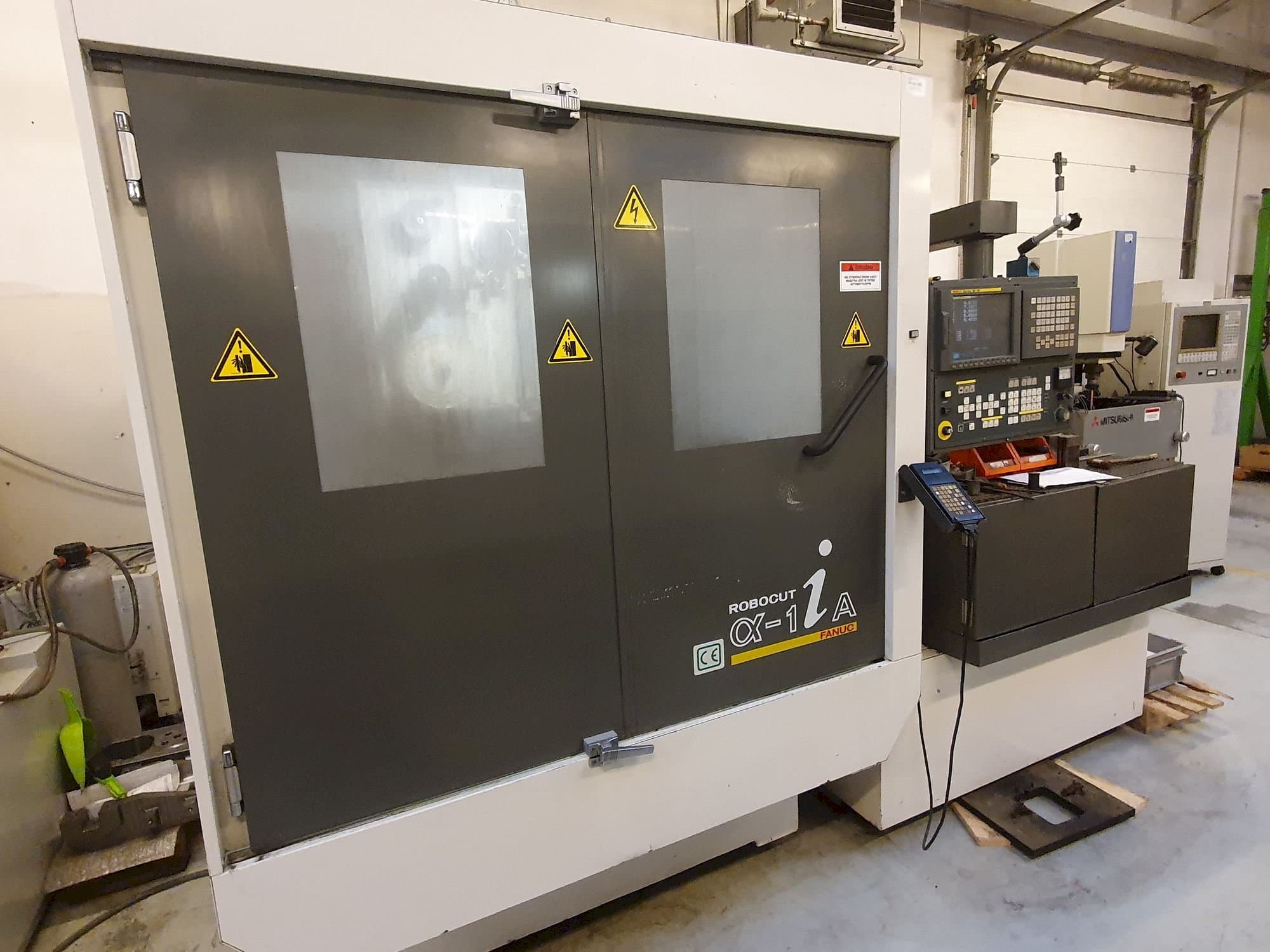 FANUC Robocut Alpha-1iA Mašinos vaizdas iš priekio
