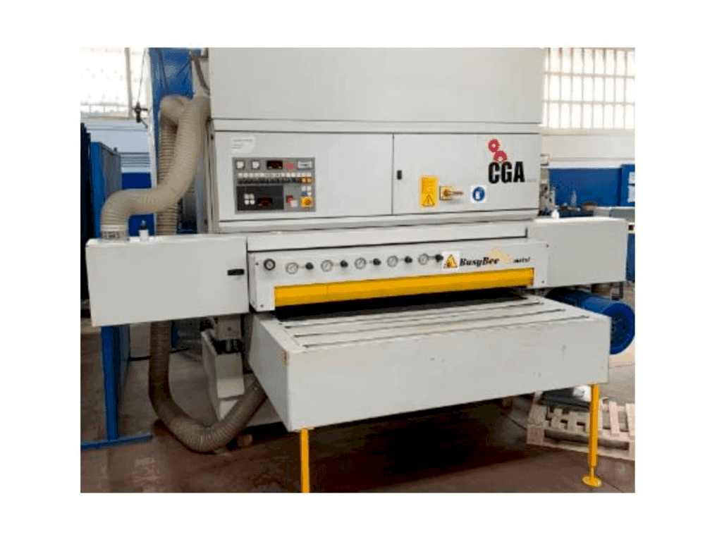 CGA BUSY BEE 1600/33-2020 Mašinos vaizdas iš priekio