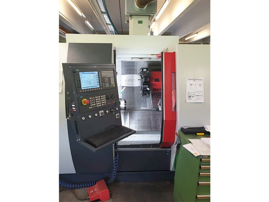 EMCO Turn E 65 Mašinos vaizdas iš priekio