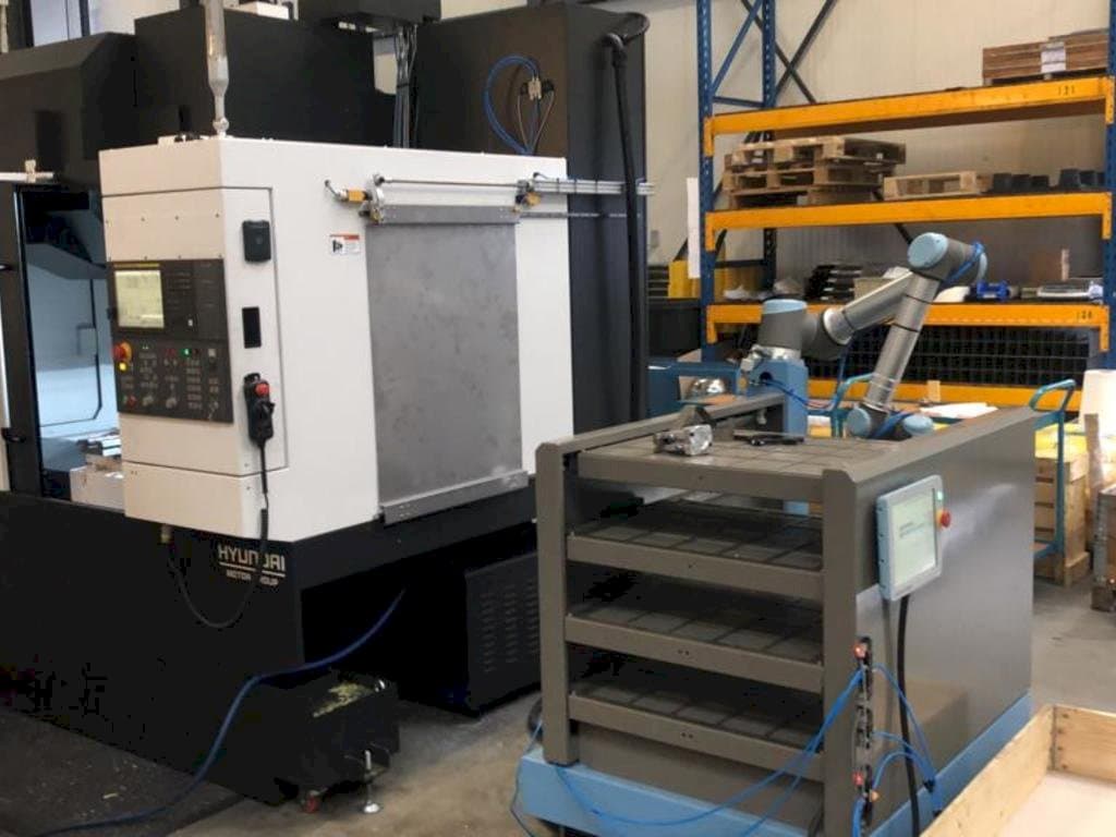 Universal Robots UR10 Mašinos vaizdas iš priekio