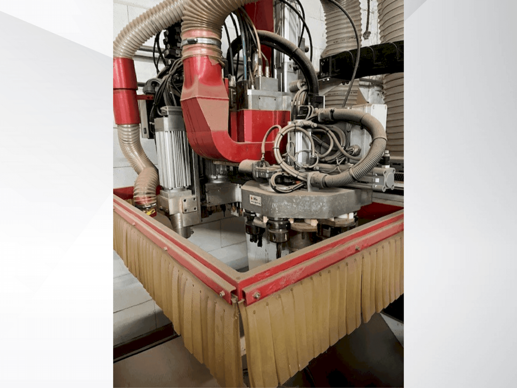 IMA BIMA 210 100/300 Mašinos vaizdas iš priekio