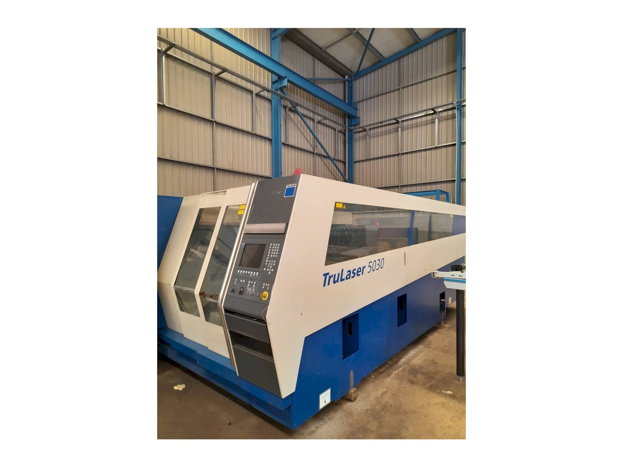 Trumpf Trulaser 5030 Mašinos vaizdas iš priekio