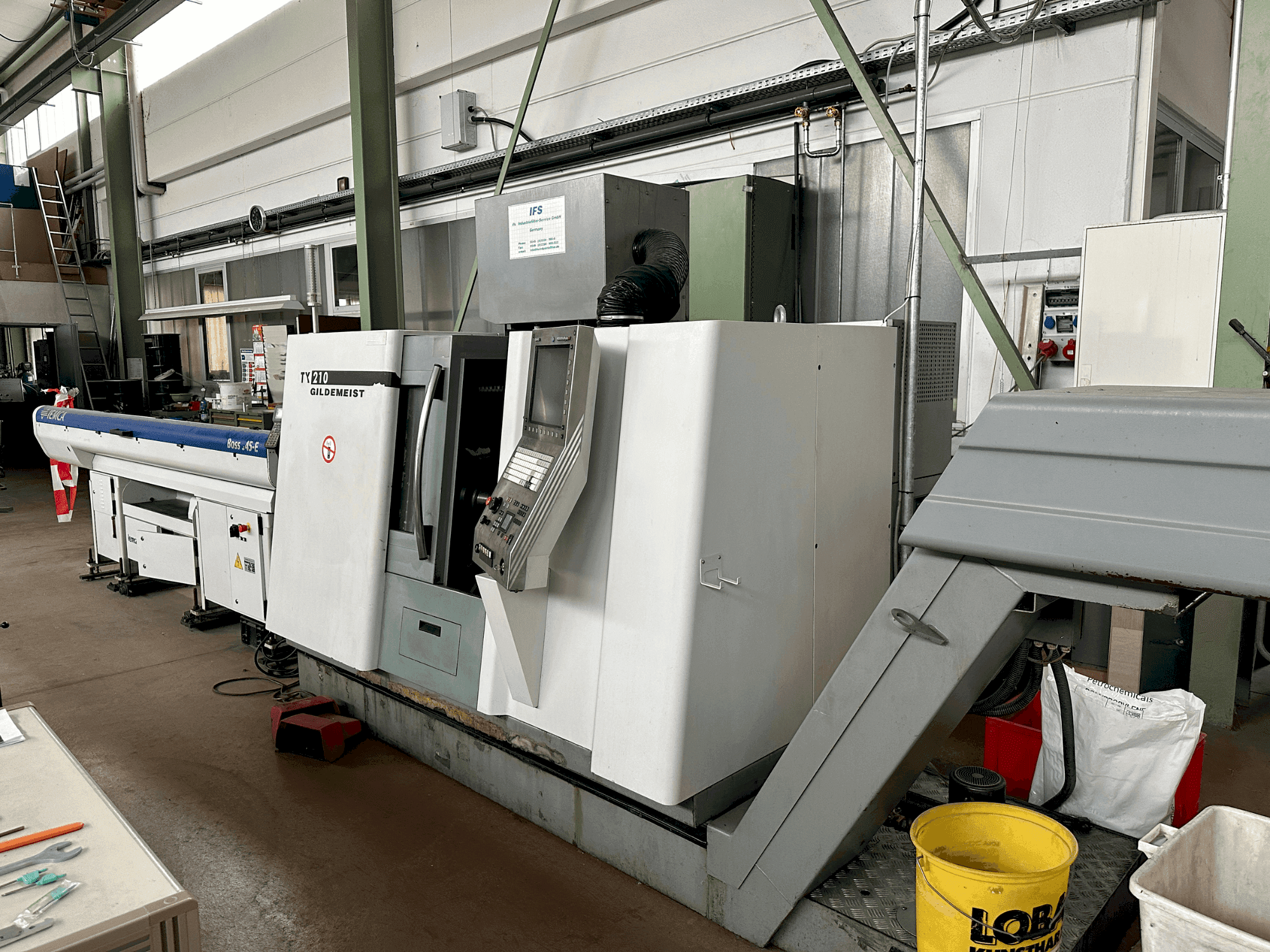 DMG CTX 210 (2006) Mašinos vaizdas iš priekio