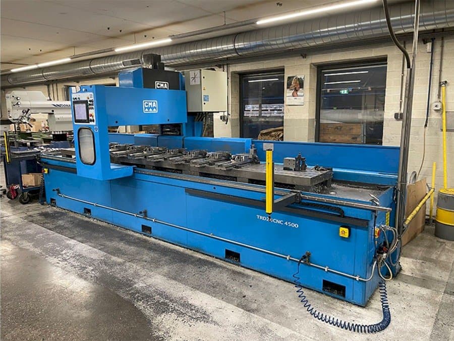 CMA TRD28CNC 4500 Mašinos vaizdas iš priekio