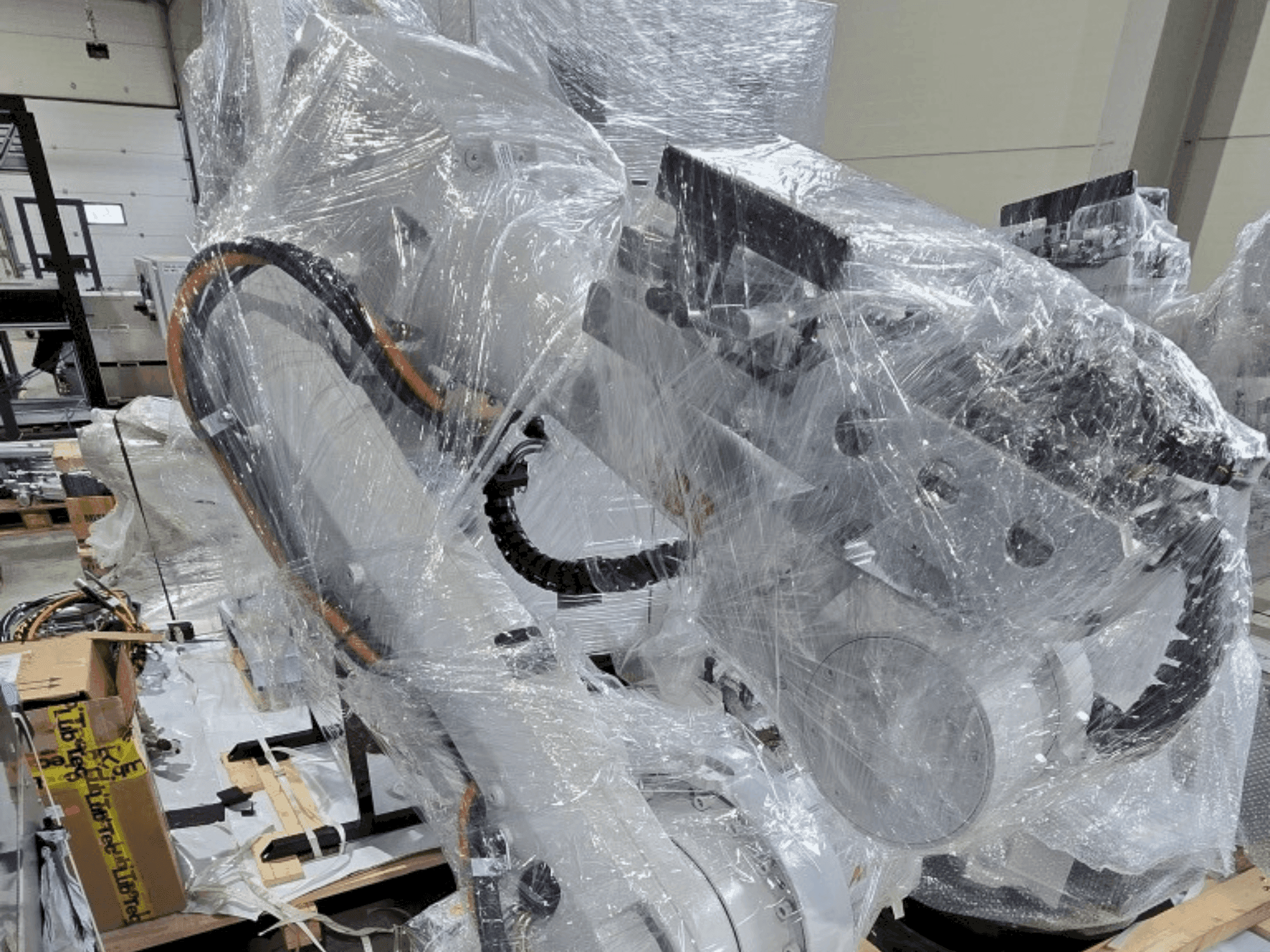 ABB IRB 4600-45/2.05 Mašinos vaizdas iš priekio