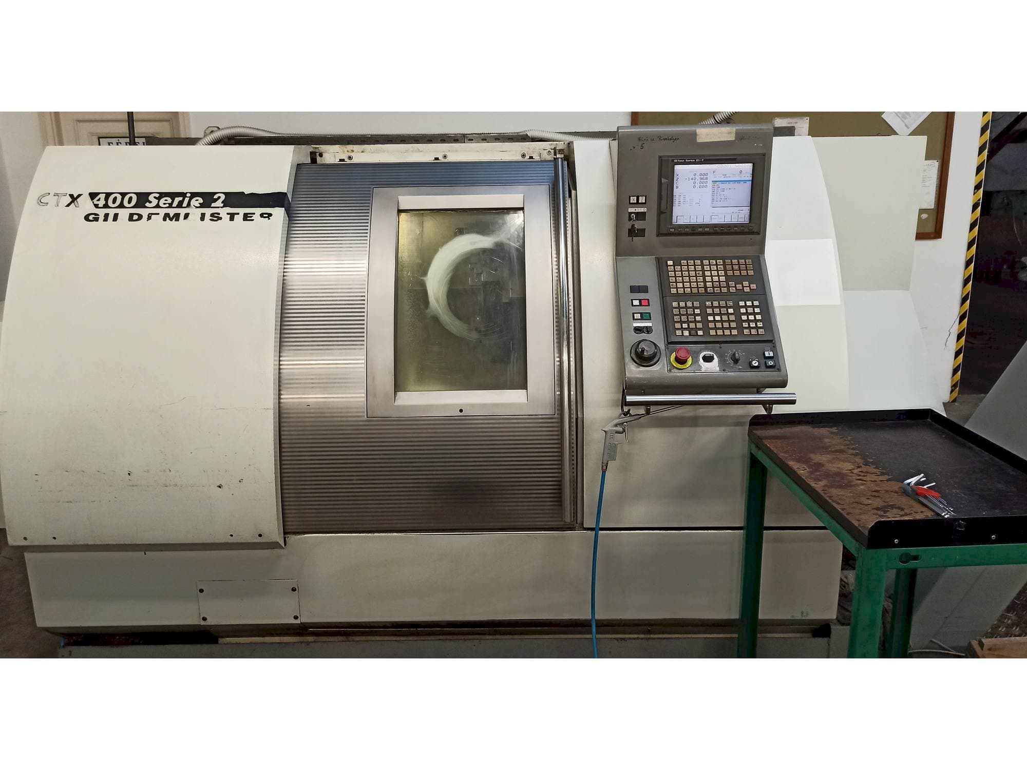 Gildemeister CTX 400 S2 Mašinos vaizdas iš priekio