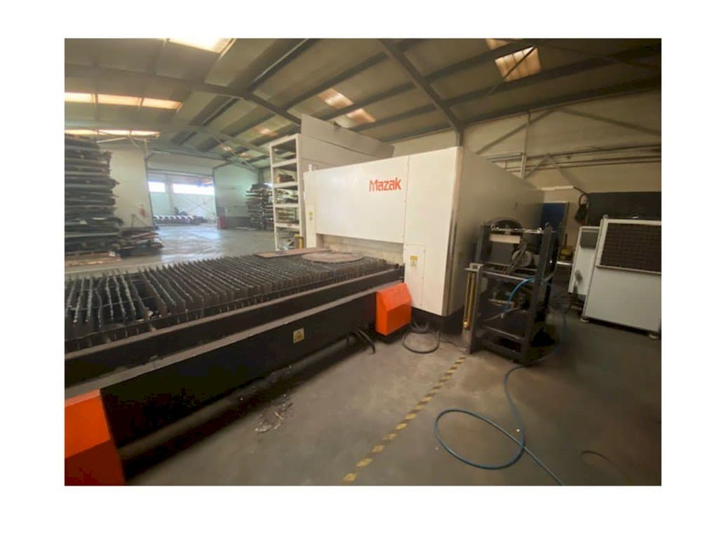 Mazak Optiplex Nexus 3015 Mašinos vaizdas iš priekio