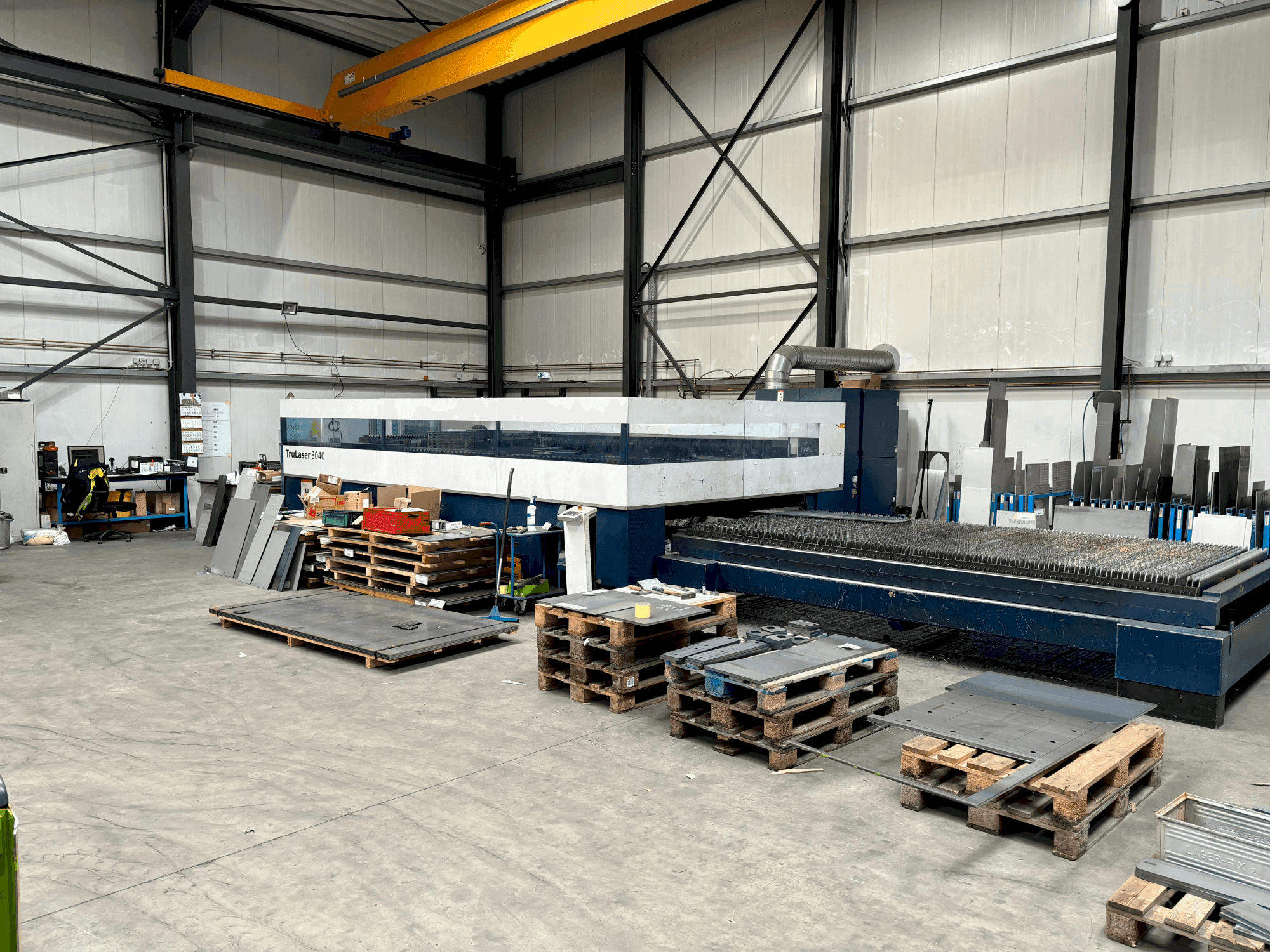 TRUMPF TruLaser 3040 Mašinos vaizdas iš priekio