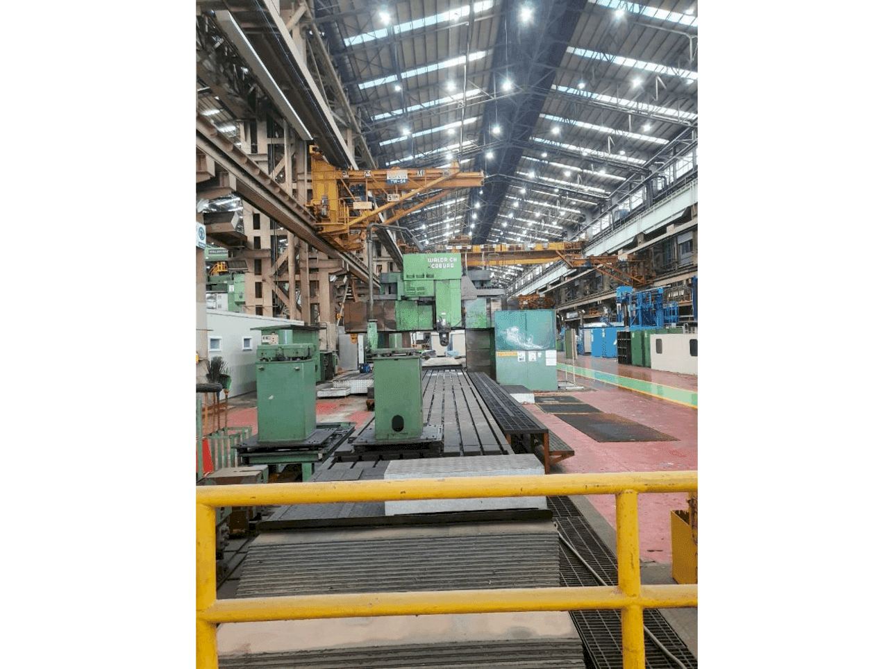 WALDRICH COBURG - Mašinos vaizdas iš priekio