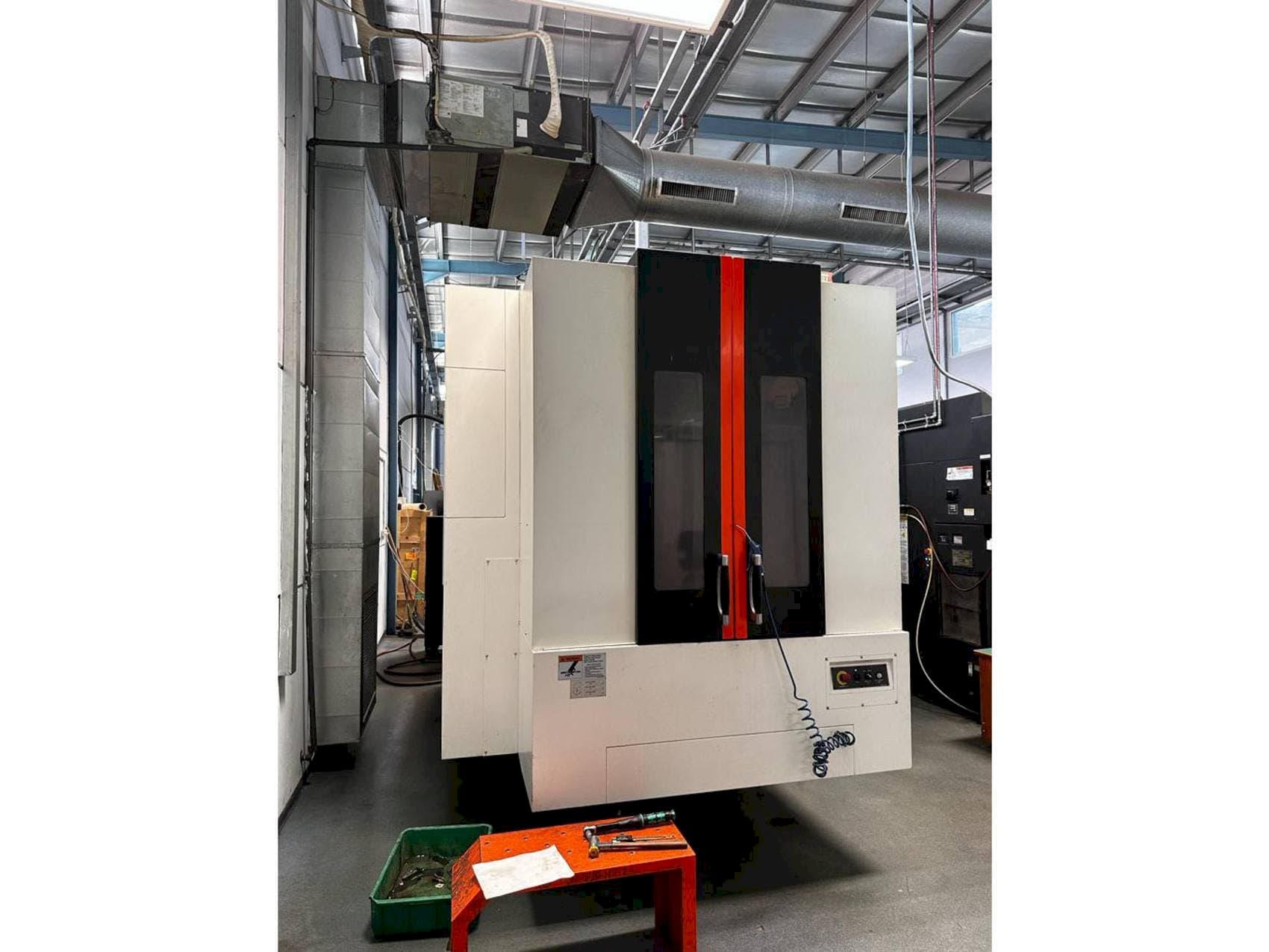 Mazak NEXUS 4000-III Mašinos vaizdas iš priekio