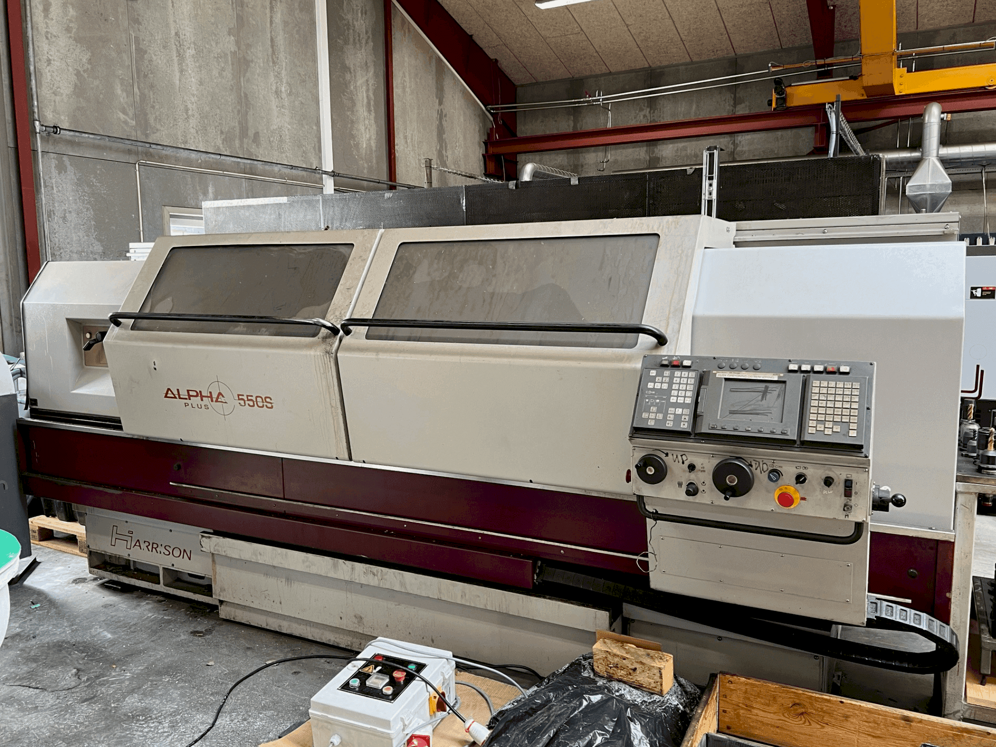 Harrison Alpha 550 S Mašinos vaizdas iš priekio