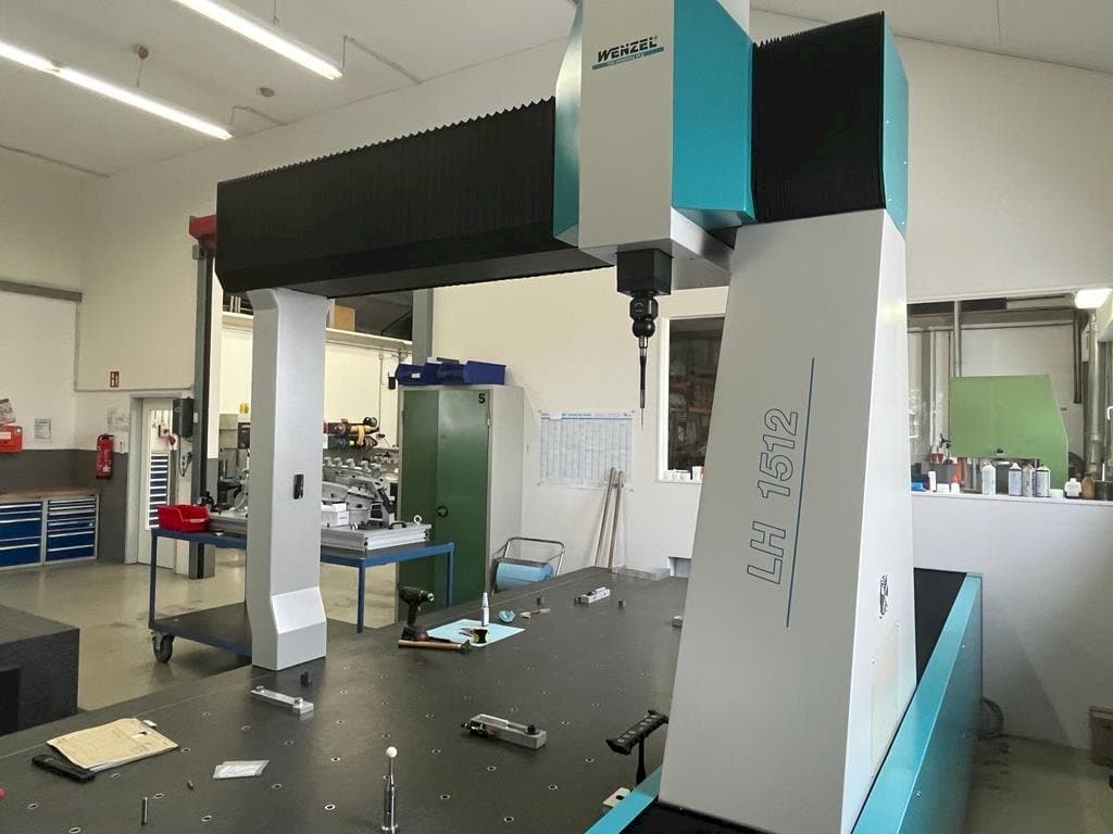 Wenzel LH 1512 Mašinos vaizdas iš priekio